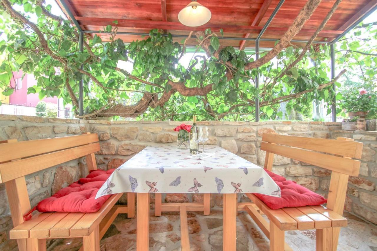 Carla Guest House Novigrad Istria Exterior foto